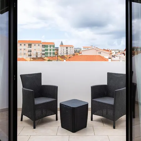 Gasthof West Side Peniche